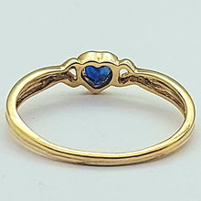 Load image into Gallery viewer, Ladies Yellow Gold 9ct (375,9k) High Quality Petite Heart Sapphire Pattern Ring