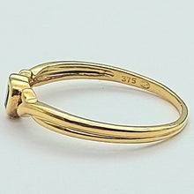 Load image into Gallery viewer, Ladies Yellow Gold 9ct (375,9k) High Quality Petite Heart Sapphire Pattern Ring