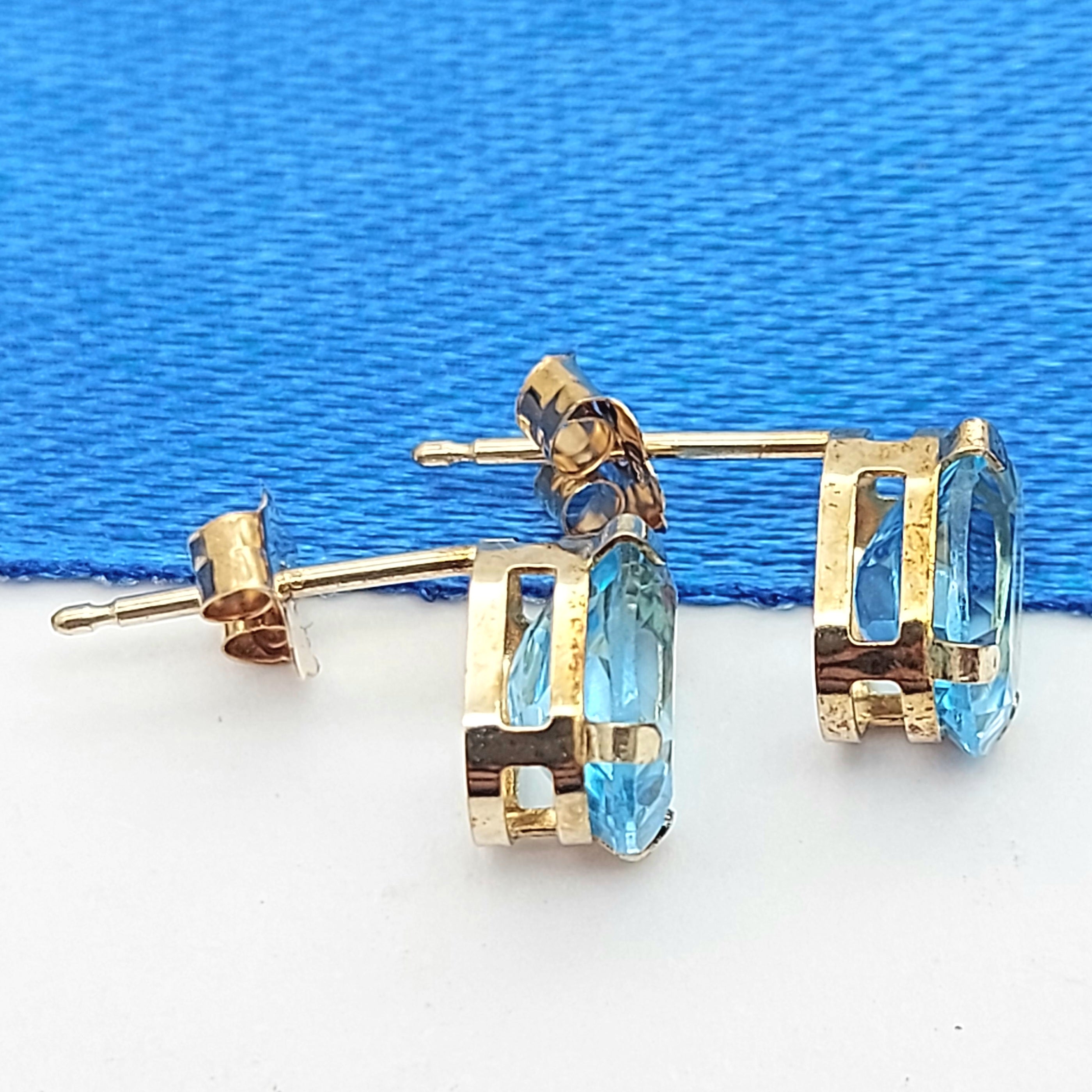 Ladies Yellow Gold 10ct (417, 10K) Natural Oval Topaz Solitaire Stud Earrings