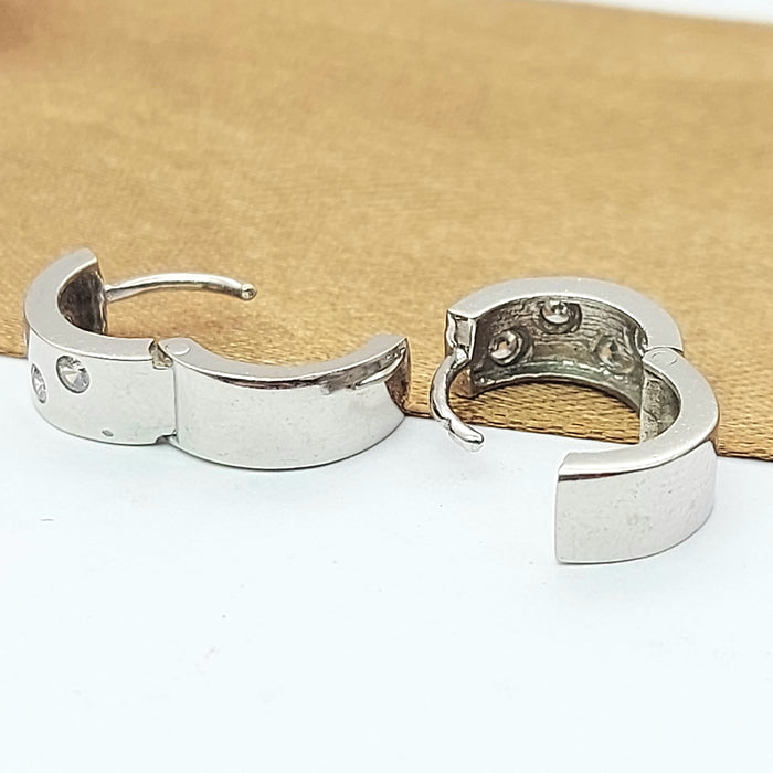 Ladies White Gold 9ct (375, 9K) High Quality Petite Cubics Bezel Huggies