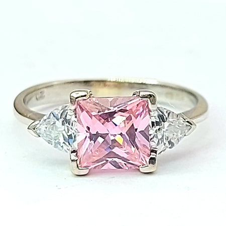 Ladies White Gold 9ct (375,9K) Princess Cut Pink Sapphire & Diamantes Ring
