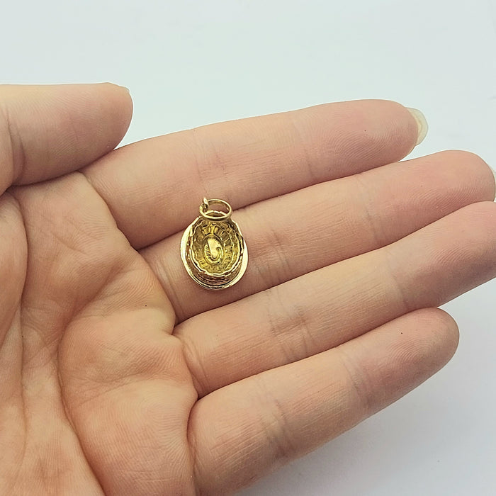 Rome Colosseum Yellow Gold 18ct (750, 18K) Rare Solid Artisan Vintage Pendant