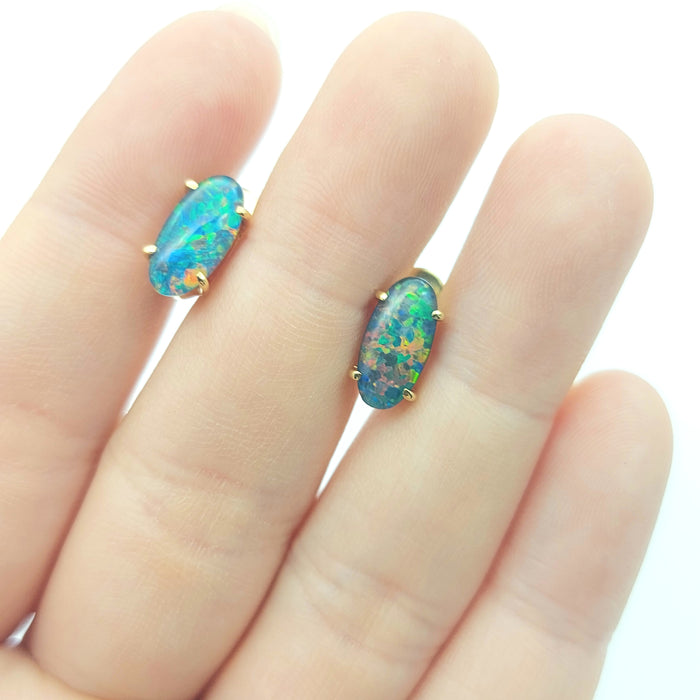 Ladies Yellow Gold 18ct (750, 18k) High Quality Solitaire Oval Opal Studs