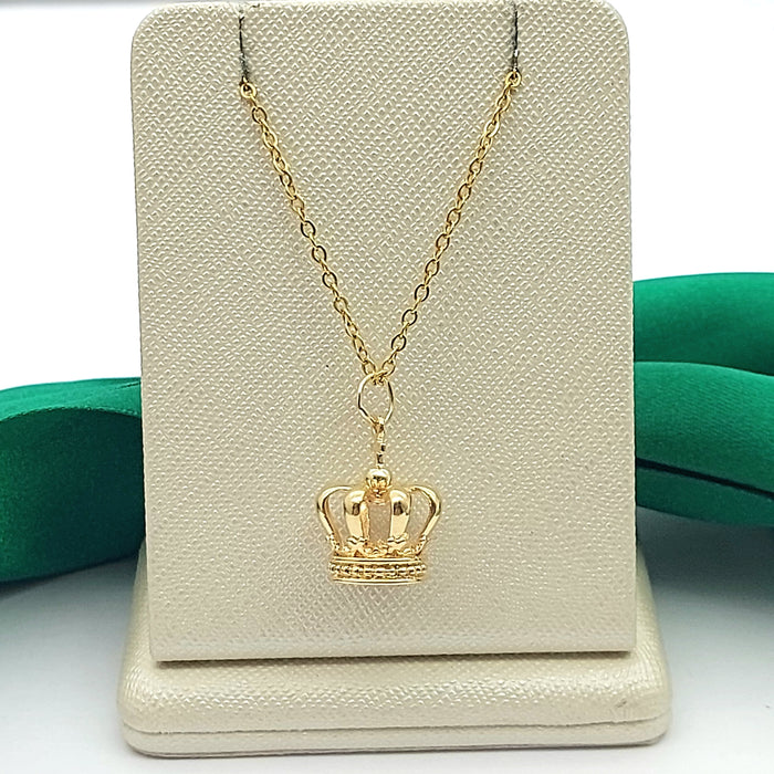 Antique Artisan Crown Yellow Gold 18ct (750, 18K) Solid High Quality Pendant