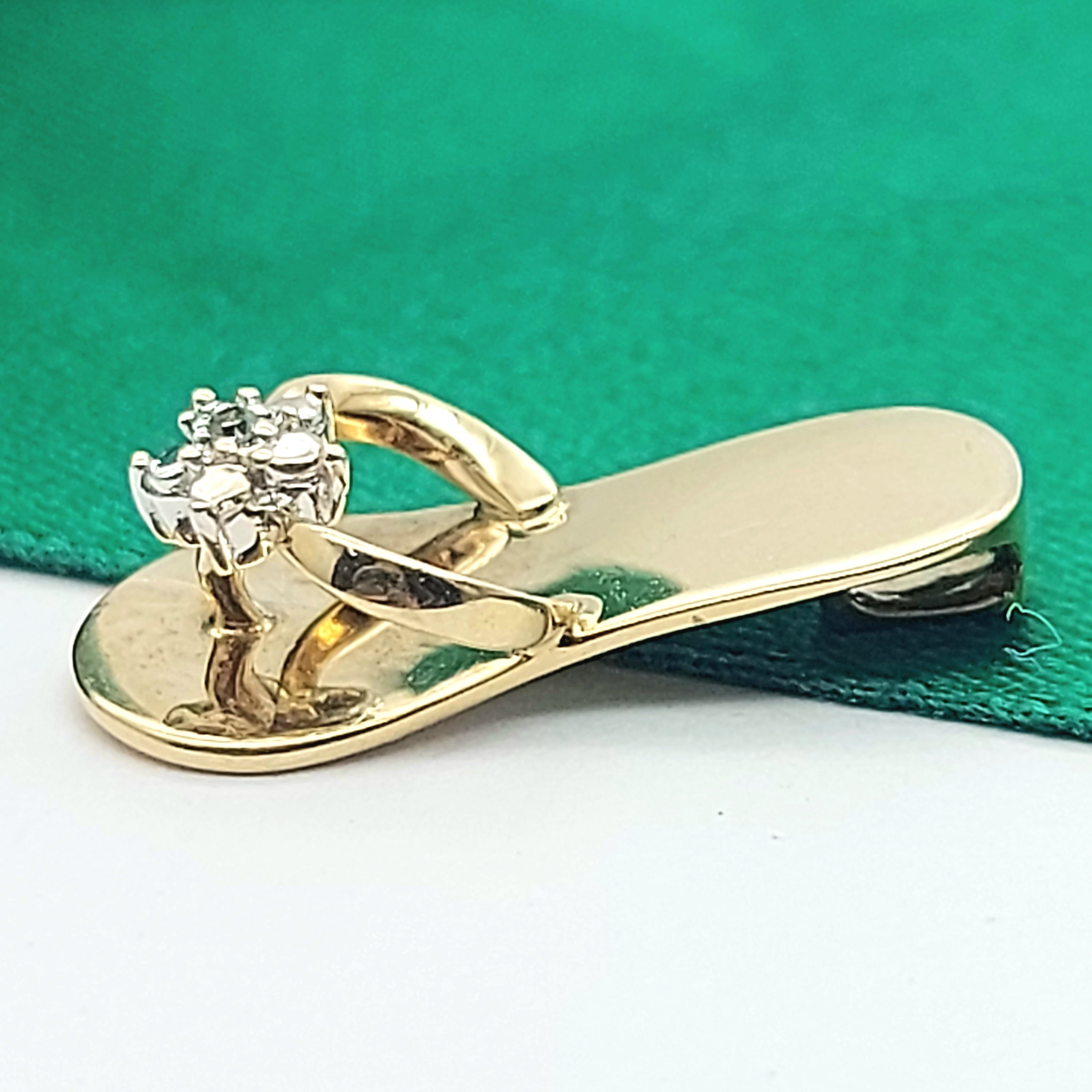 Floral Sandal Diamond Chip Yellow Gold 9ct (375, 9K) High Quality Charm/Pendant