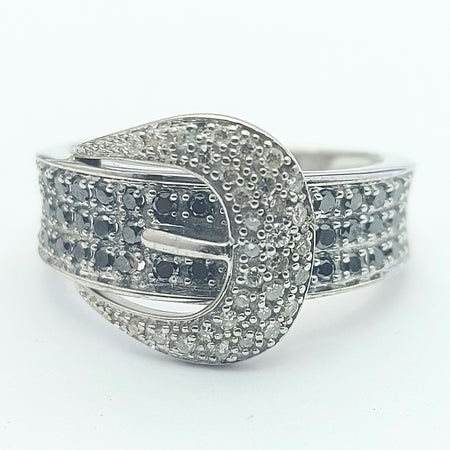 Ladies White Gold 9ct (375,9K) Rare Belt White Diamonds & Black Diamonds Ring
