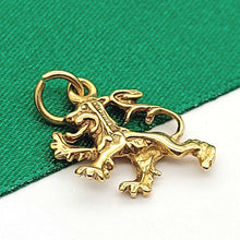 Load image into Gallery viewer, Lion Passant Antique Yellow Gold 9ct (375, 9K) Rare High Quality Pendant