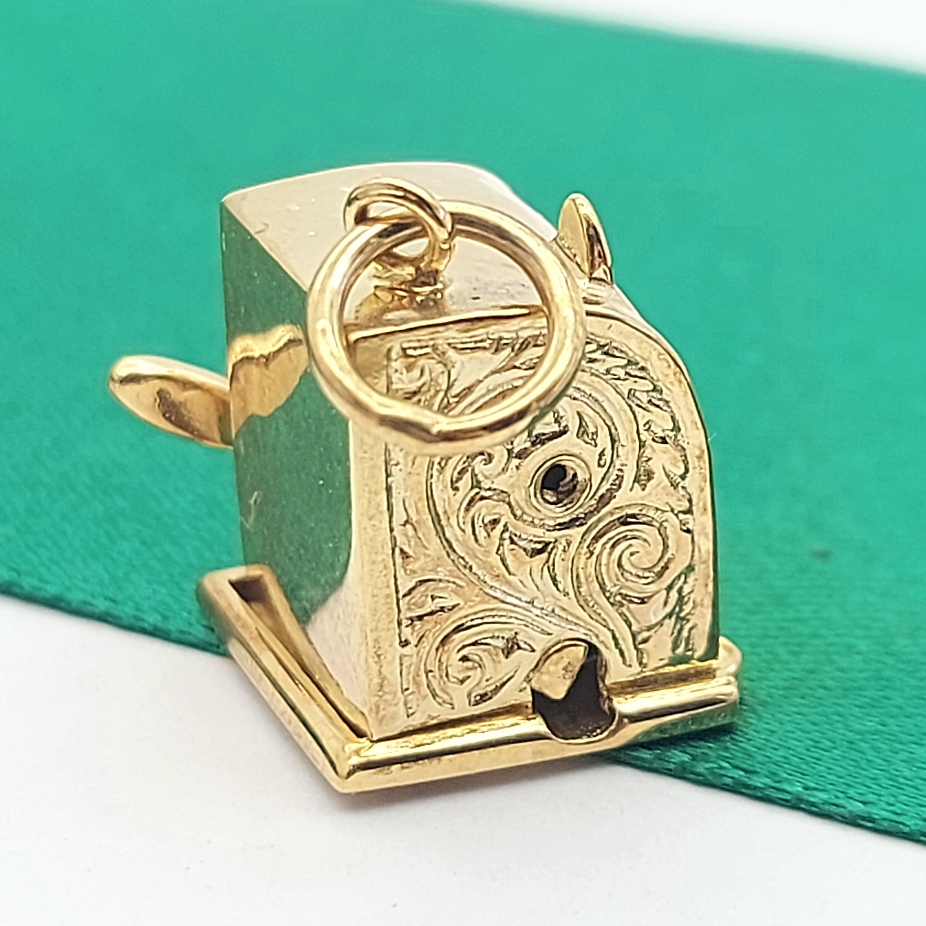 Rare Vintage Slot Machine Artisan 14ct (585, 14K) High Quality Working Pendant