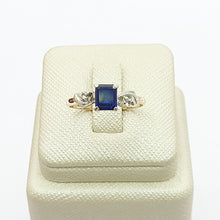 Load image into Gallery viewer, Antique Ladies Two-Tone Gold 9ct (375,9K) Sapphire & Cubic Zirconia Dress Ring