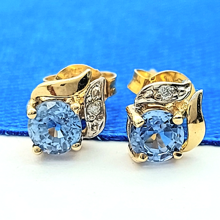 Ladies Yellow Gold 9ct (375,9k) Natural Ceylon Sapphires & Diamond Studs