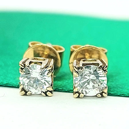 Ladies Yellow Gold 9ct (375, 9K) Solitaire Diamantes Stud Earrings