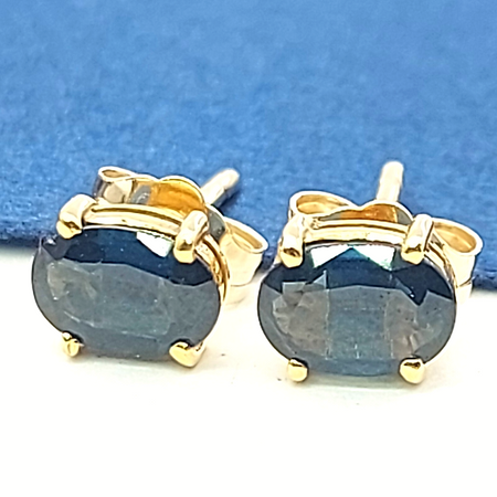 Ladies Yellow Gold 14ct (585, 14K) Natural Oval Sapphire Solitaire Stud Earrings