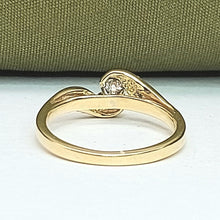 Load image into Gallery viewer, Ladies Yellow Gold 18ct (750, 18k) Rare Bypass Swirl Natural Diamond Ring