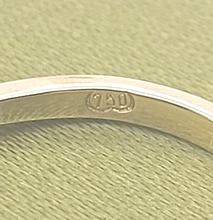 Load image into Gallery viewer, Ladies 18ct (750, 18K) Yellow Gold 0.18ct Natural Diamond Bezel Dress Ring