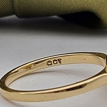 Load image into Gallery viewer, Ladies Pearl Ring 9ct (375, 9K) Yellow Gold Natural Pearl Dress Ring