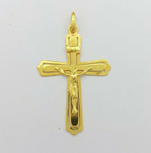 Load image into Gallery viewer, Ladies Pendant 9ct (375, 9K) Yellow Gold Crucifix Pendant