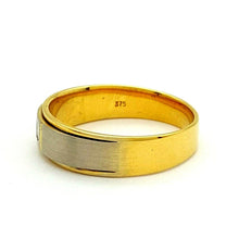 Load image into Gallery viewer, Ladies 9ct (375,9K) Yellow & White Gold Natural Princess Diamond (0.12ct) Ring