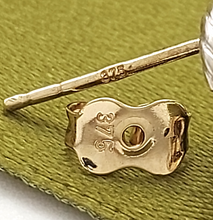 Load image into Gallery viewer, Ladies Jewellery Set 9ct Tri-Tone Gold Two Piece Pendant & Earrings Set