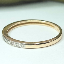 Load image into Gallery viewer, Ladies Yellow Gold 9ct (375, 9k) Natural Diamond Chips & Cross Design Ring