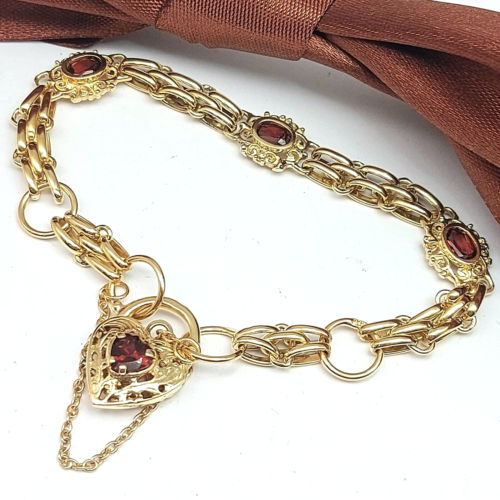 Ladies Yellow Gold 9ct (375, 9K) Rare Heart Padlock Natural Garnet Gate Bracelet