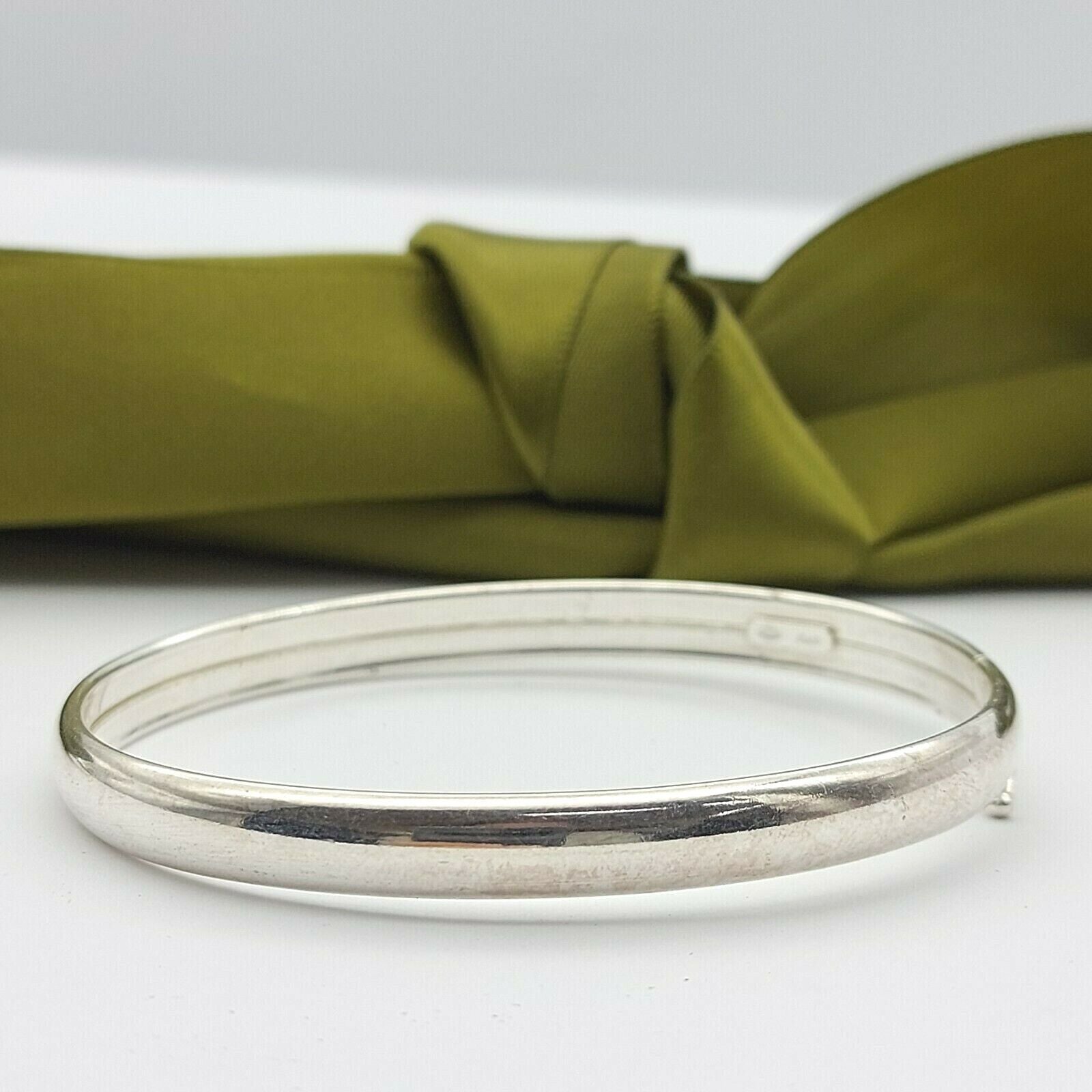 925 Sterling Silver Italian Hollow Half Rounded Oval Bangle