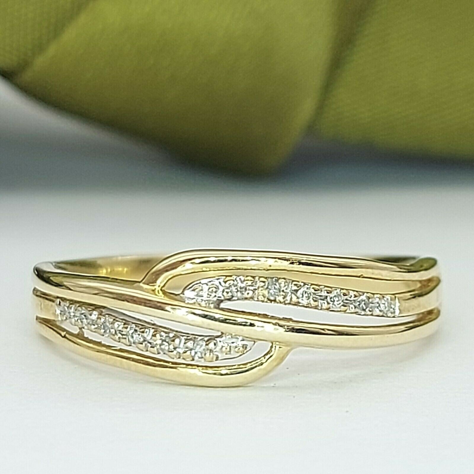 Ladies Ring 9ct (375, 9K) Yellow Gold Diamond Chip Dress Ring