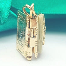 Load image into Gallery viewer, Ladies Yellow Gold 14ct (375,9K) RARE High Quality Israel Book Locket Pendant
