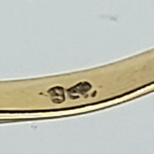 Load image into Gallery viewer, Ladies Yellow Gold 9ct(375,9k) Rare Tapered Risen Solitaire Natural Diamond Ring
