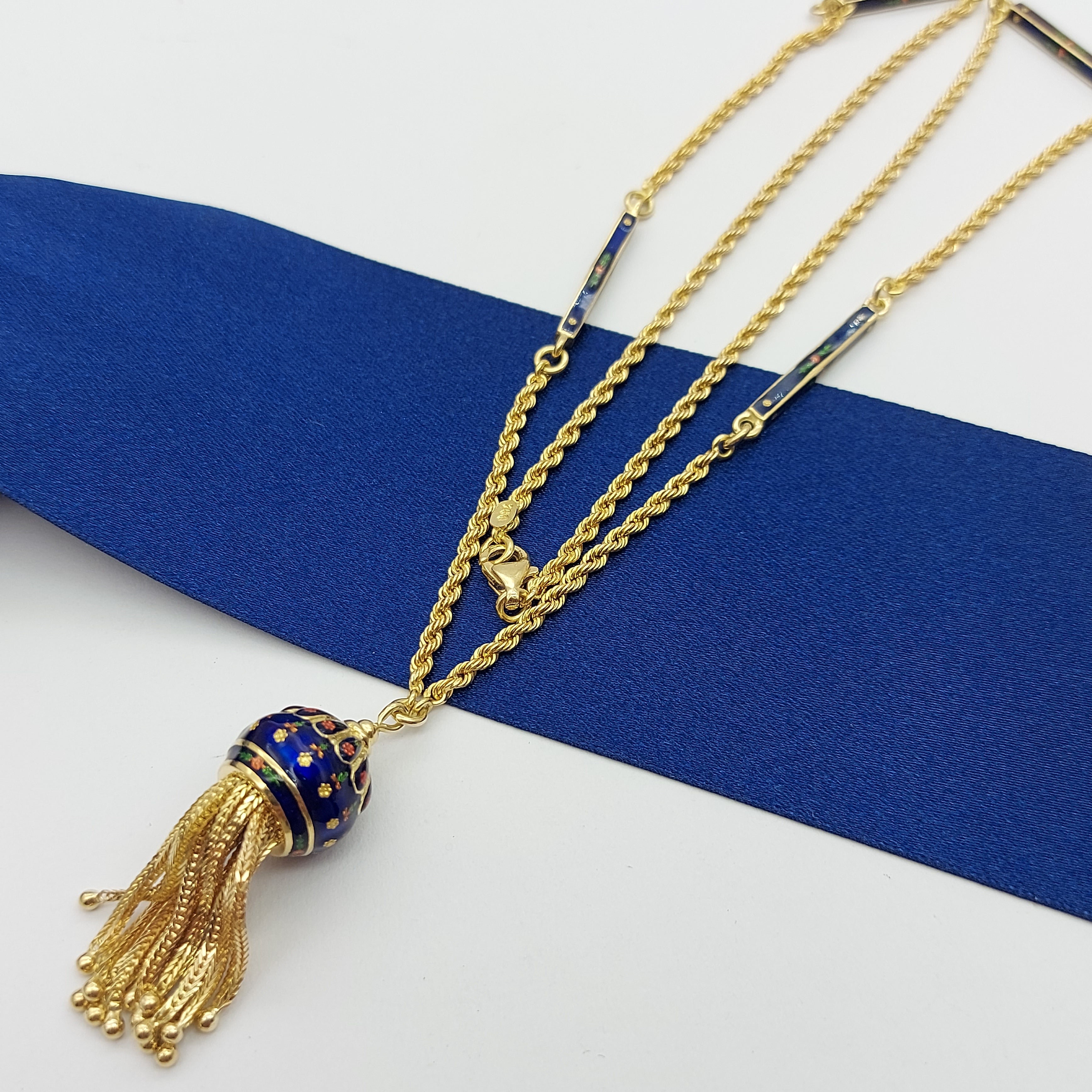 Ladies Yellow Gold 18ct(750,18K) Rare Antique Blue Floral Enamel Tassel Necklace