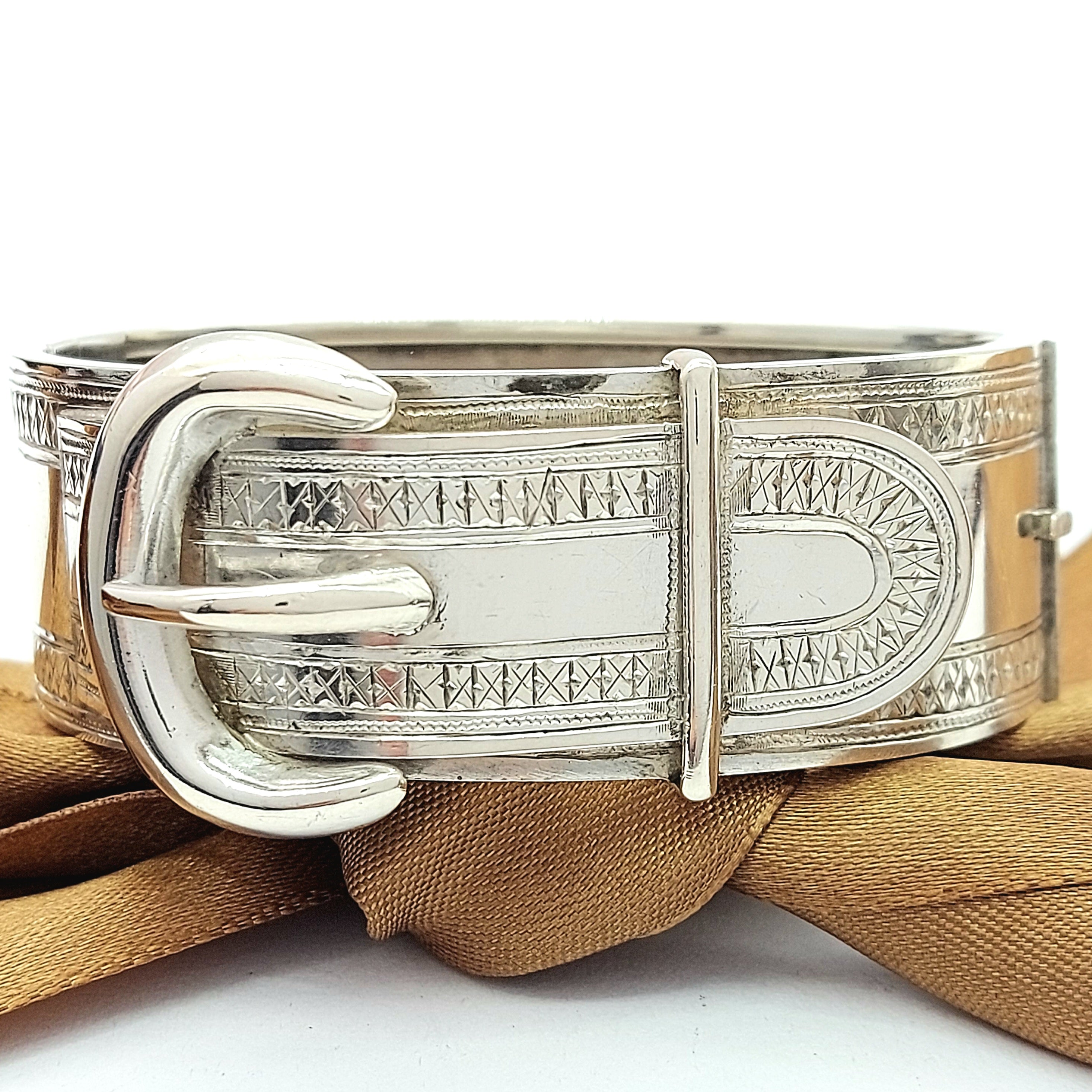 Ladies Sterling Silver (925) Antique Hand-Engraved Buckle Design Cuff Bracelet