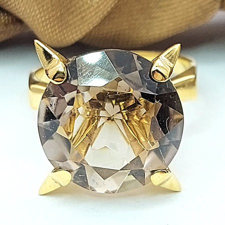 Ladies Yellow Gold 9ct (375,9k) Large Smoky Quartz with Four Claw Prong Ring