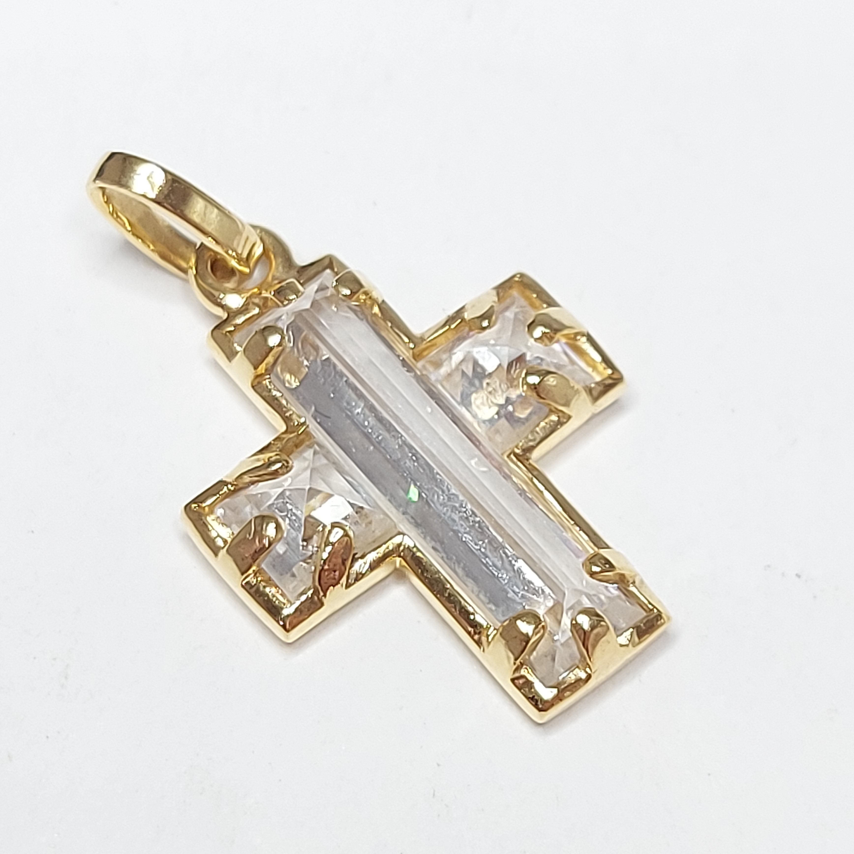 Ladies Yellow Gold 9ct (375, 9K) Rare Diamantes See-Through Cross Pendant