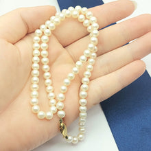 Load image into Gallery viewer, Ladies Yellow Gold 9ct (375, 9K) Vintage Style 77x Freshwater Pearls Necklace

