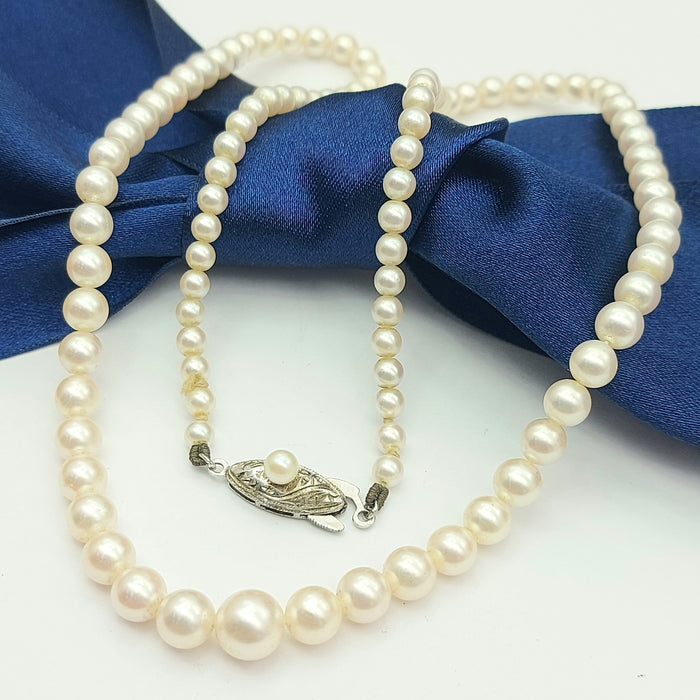 Rare Vintage Artisan Graduating Freshwater Pearls Silver Clasp Necklace
