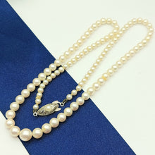 Load image into Gallery viewer, Rare Vintage Artisan Graduating Freshwater Pearls Silver Clasp Necklace
