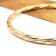 Load image into Gallery viewer, Ladies Rose Gold 9k (375, 9K) High Quality Round Twisted Design Bangle
