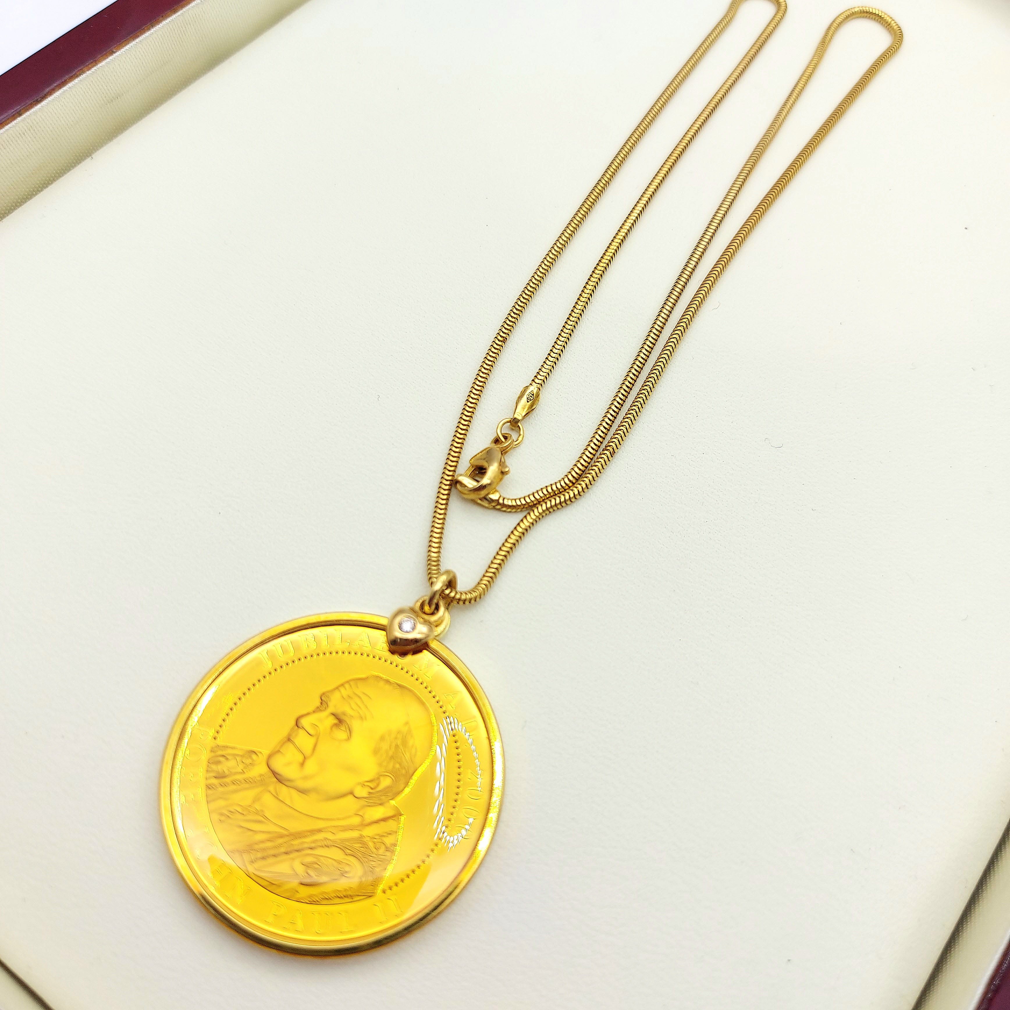 Pope John Paul II 1/2 Oz (24k) GoldQuest Yellow Gold 18ct (750, 18K) Necklace