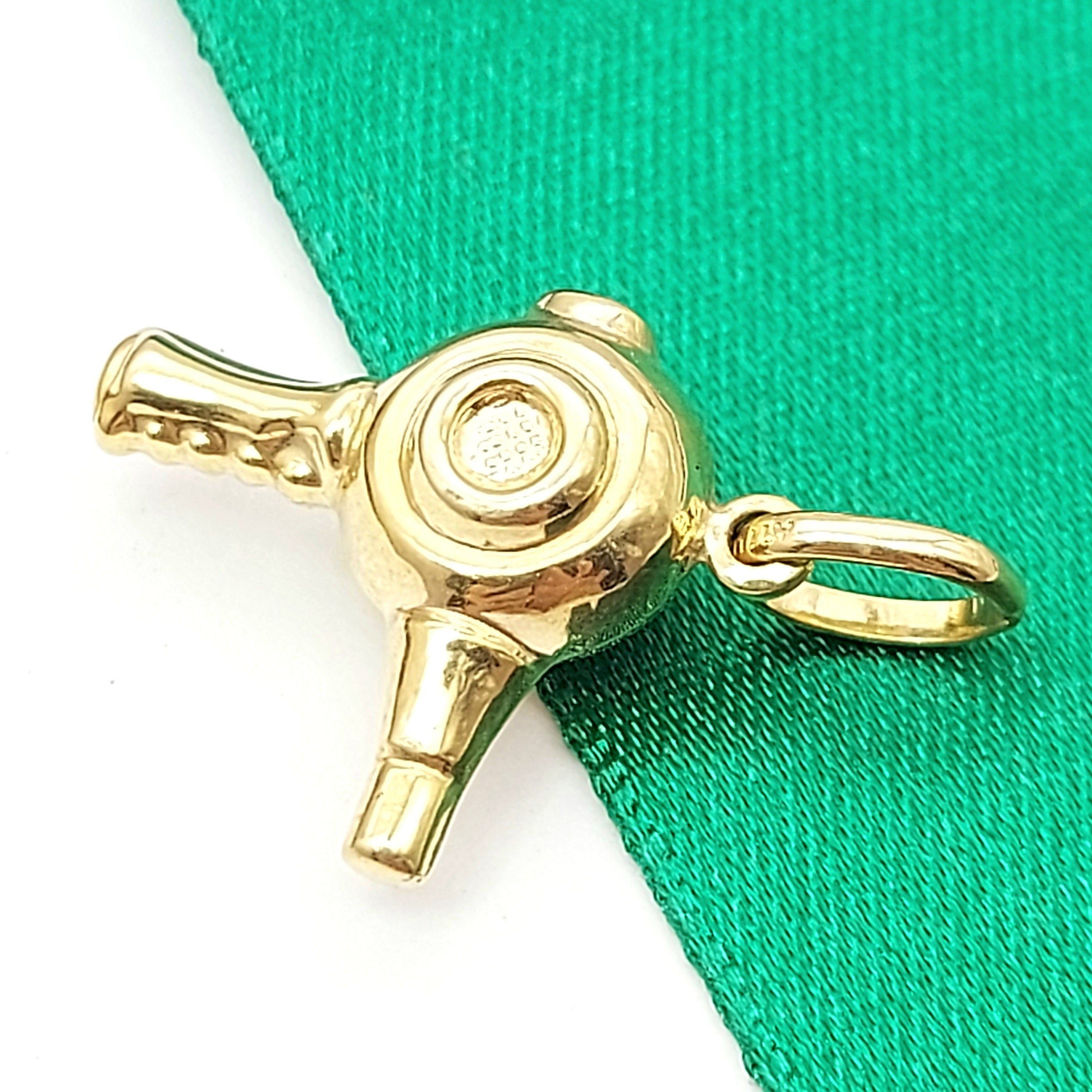 Retro Hair Blow Dryer Yellow Gold 9ct (375, 9K) Handmade High Quality Pendant