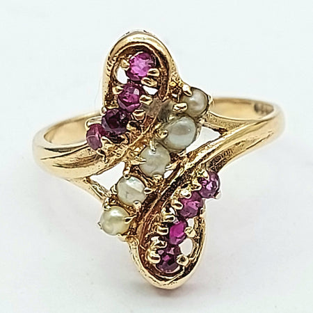 Ladies Yellow Gold 9ct (375,9K) Antique Natural Rubies & Pearls Bypass Ring