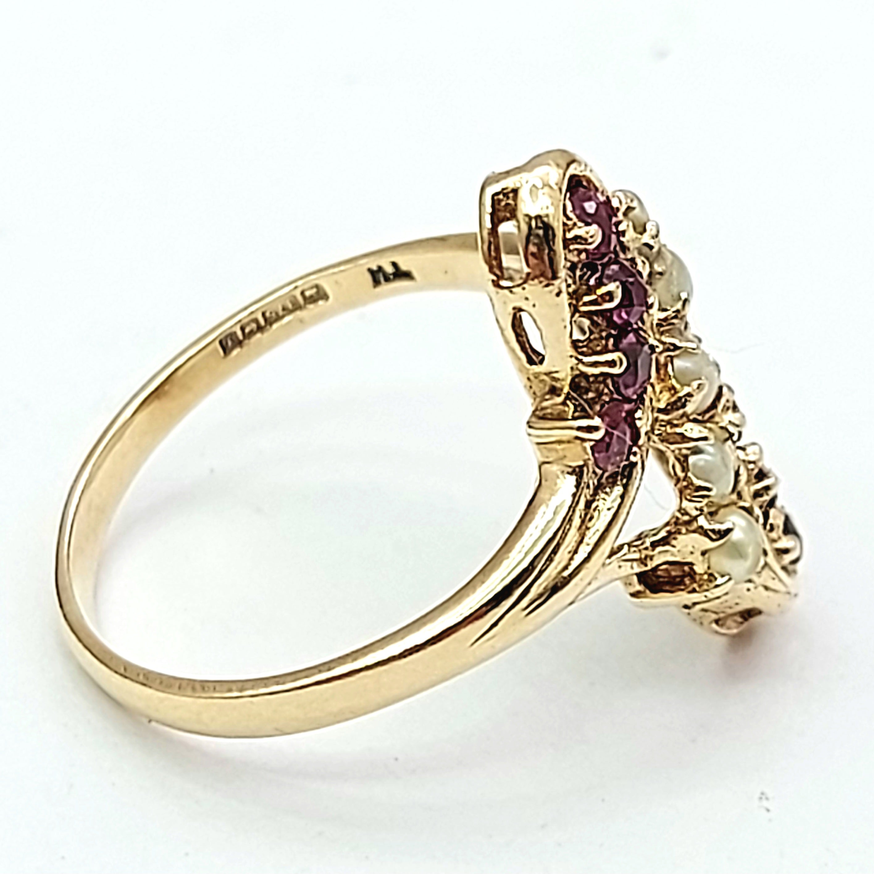 Ladies Yellow Gold 9ct (375,9K) Antique Natural Rubies & Pearls Bypass Ring