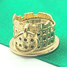 Load image into Gallery viewer, Rome Colosseum Yellow Gold 18ct (750, 18K) Rare Solid Artisan Vintage Pendant
