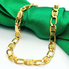 Load image into Gallery viewer, Ladies Yellow Gold 9ct (375, 9K) Rare Criss-Cross Curb Link Bracelet

