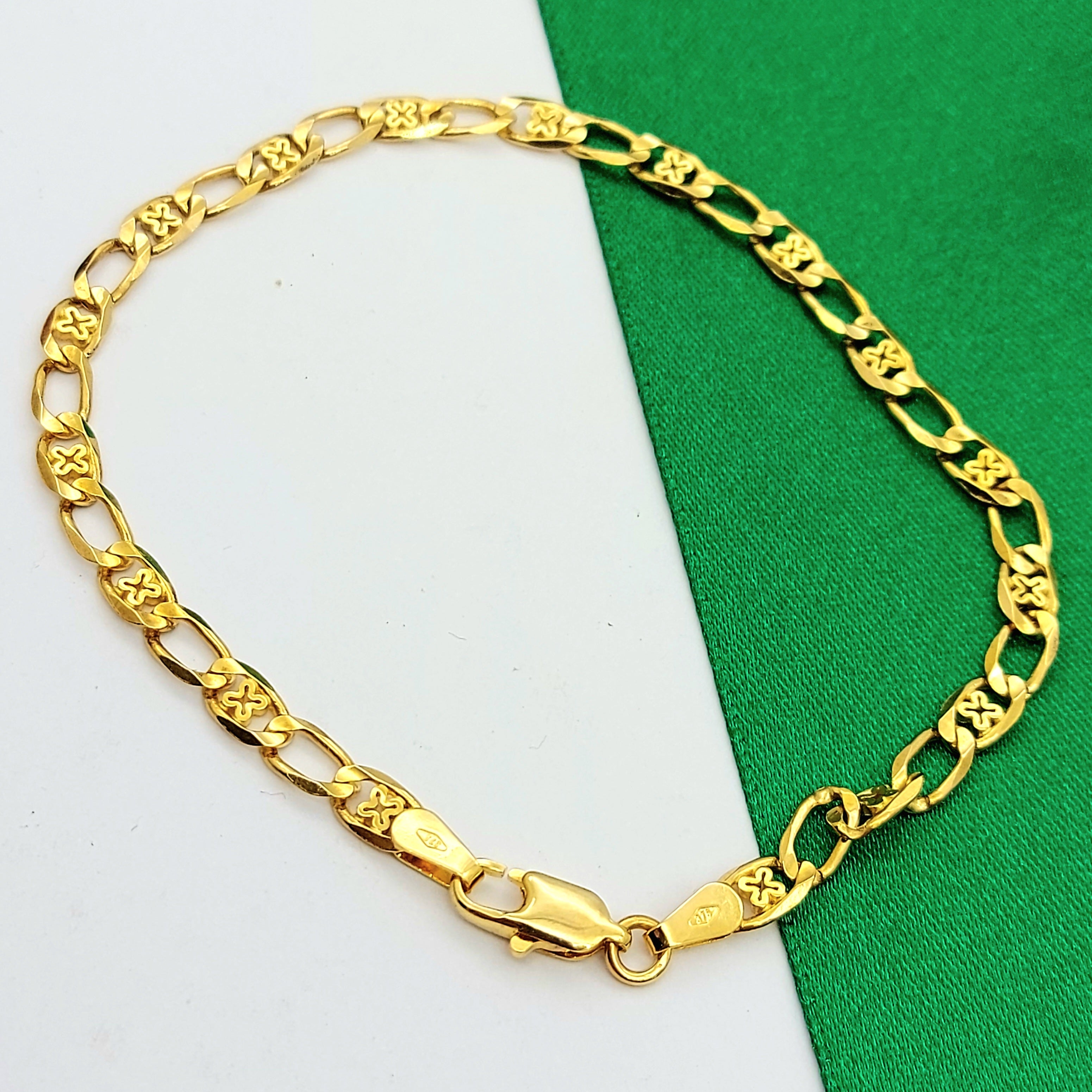 Ladies Yellow Gold 9ct (375, 9K) Rare Criss-Cross Curb Link Bracelet