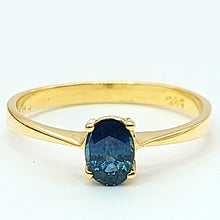 Load image into Gallery viewer, Ladies Yellow Gold 14ct (585,14k) Oval Natural Sapphire Birthstone Minimal Ring
