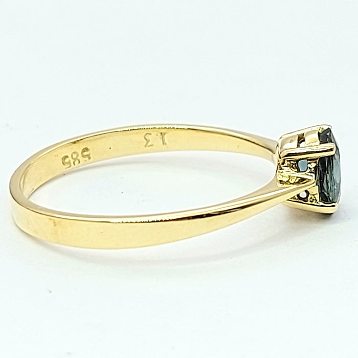 Ladies Yellow Gold 14ct (585,14k) Oval Natural Sapphire Birthstone Minimal Ring