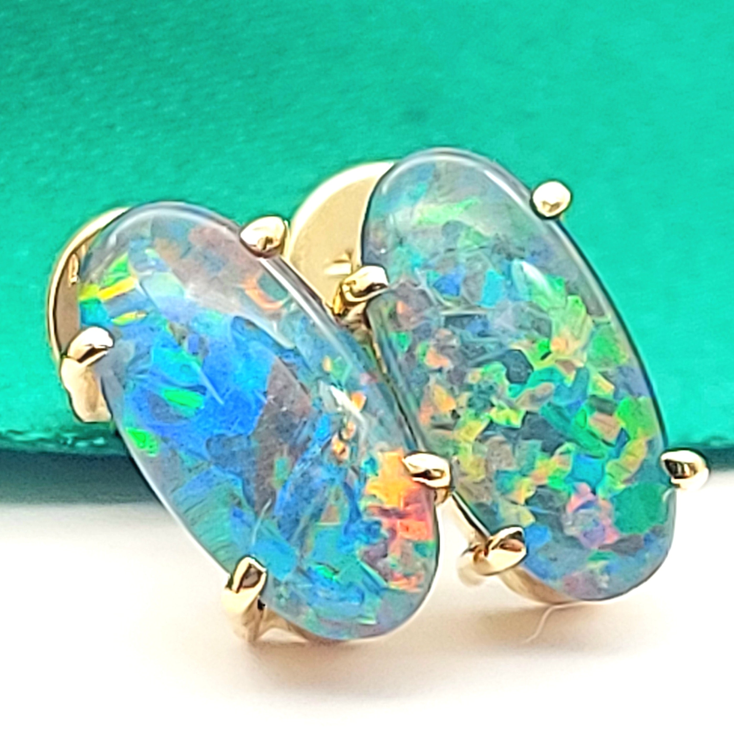 Ladies Yellow Gold 18ct (750, 18k) High Quality Solitaire Oval Opal Studs