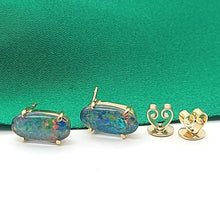 Load image into Gallery viewer, Ladies Yellow Gold 18ct (750, 18k) High Quality Solitaire Oval Opal Studs
