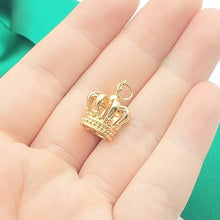 Load image into Gallery viewer, Antique Artisan Crown Yellow Gold 18ct (750, 18K) Solid High Quality Pendant
