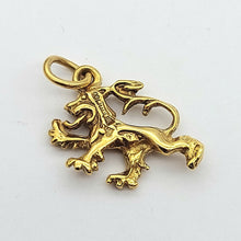 Load image into Gallery viewer, Lion Passant Antique Yellow Gold 9ct (375, 9K) Rare High Quality Pendant
