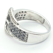 Load image into Gallery viewer, Ladies White Gold 9ct (375,9K) Rare Belt White Diamonds &amp; Black Diamonds Ring
